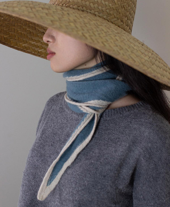 Kleiner Gestrickter Schal / Foulard aus Kaschmir - Blau / Creme