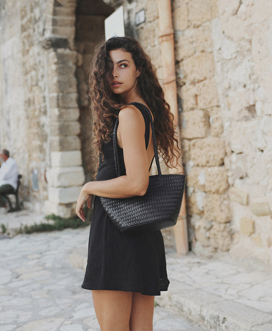 Gewebte Ledertasche "MIRA SMALL" - Schwarz