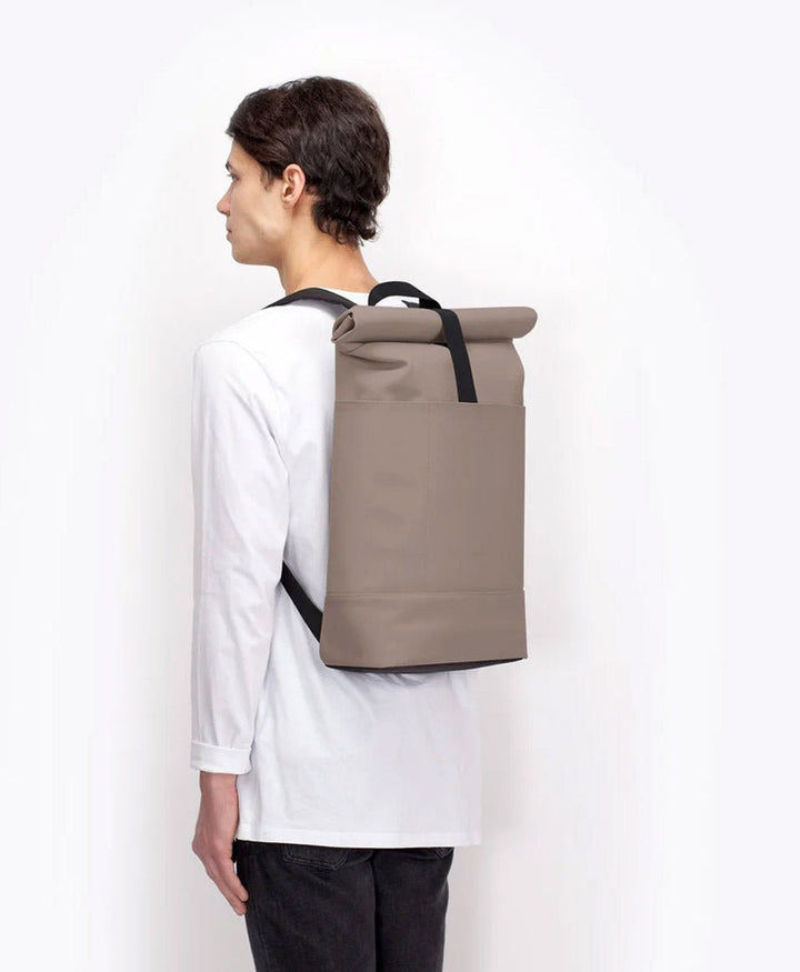 Veganer Rucksack "Hajo Medium" Infinity Dark Sand - Ucon Acrobatics - clomes