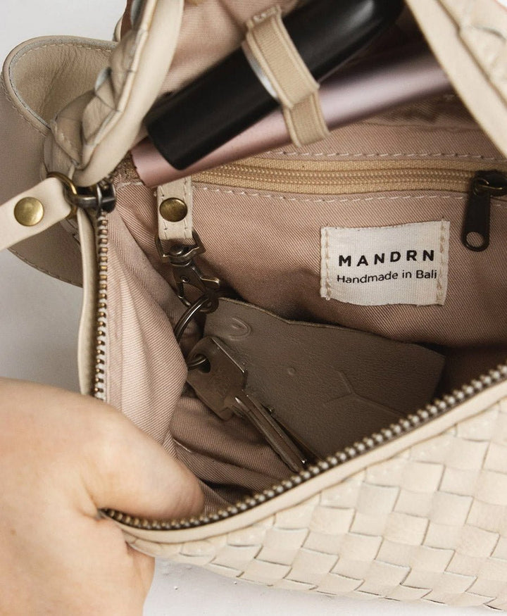 Bauchtasche aus gewebtem Leder - The Woven Remy Bone - MANDRN - clomes