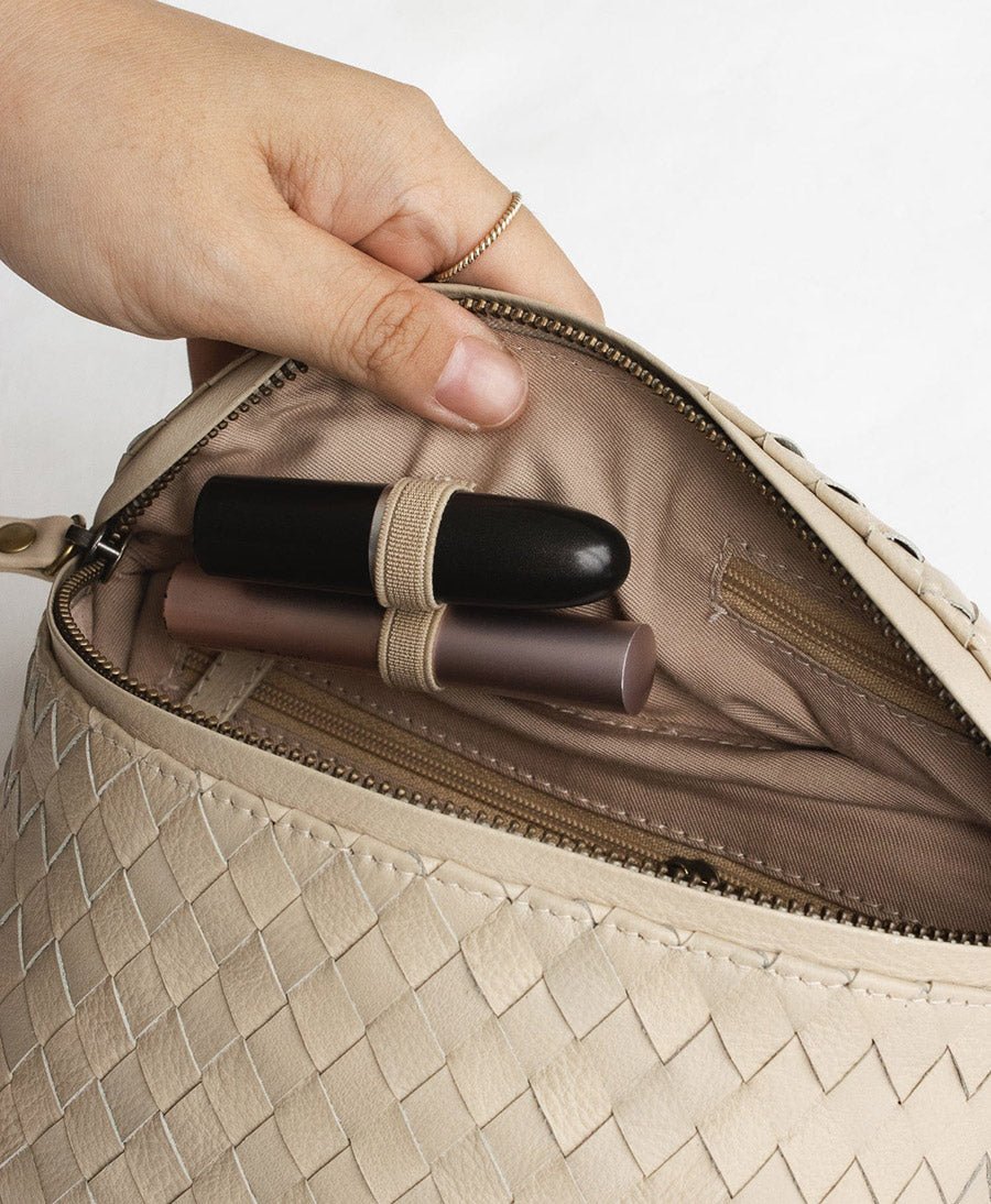 Bauchtasche aus gewebtem Leder - The Woven Remy Bone - MANDRN - clomes