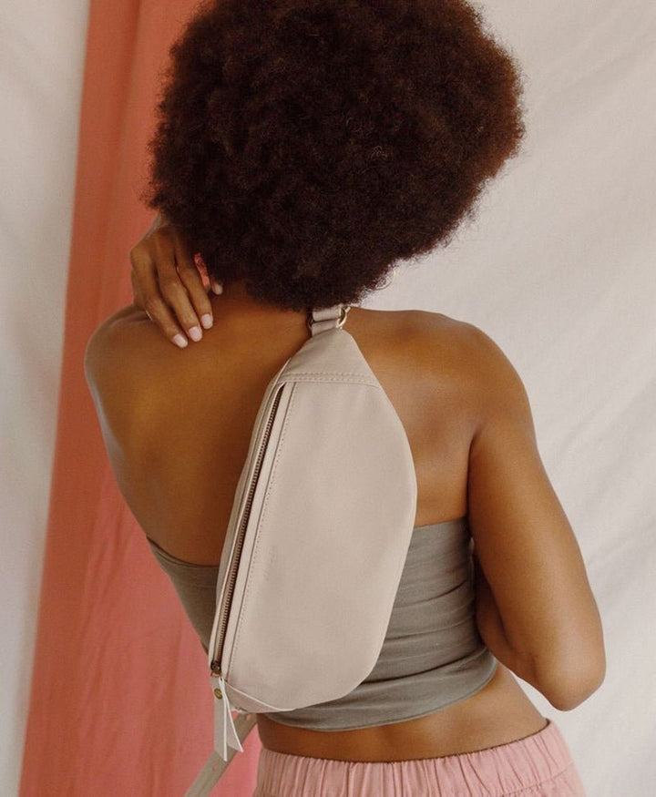 Bauchtasche aus Leder "The Atlas Cream" - Secondhand - MANDRN - clomes