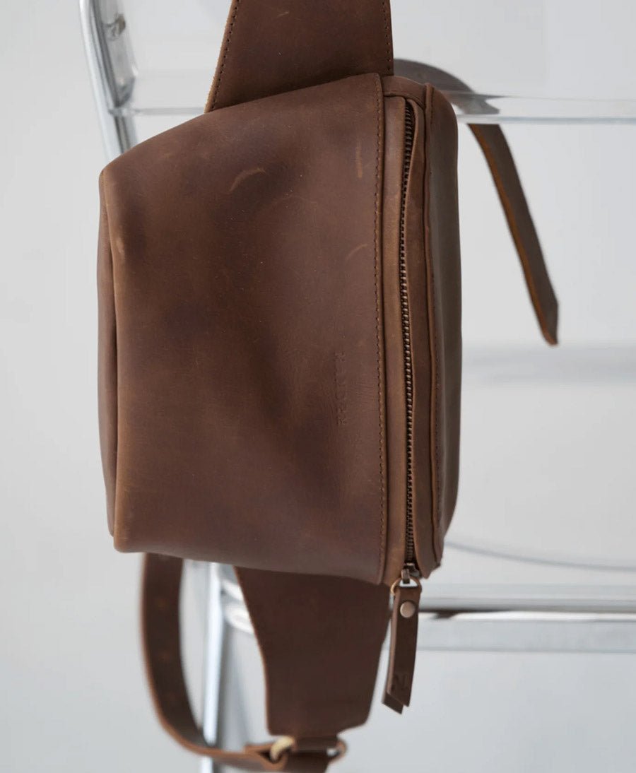 Bauchtasche aus Leder - The Remy Saddle - MANDRN - clomes