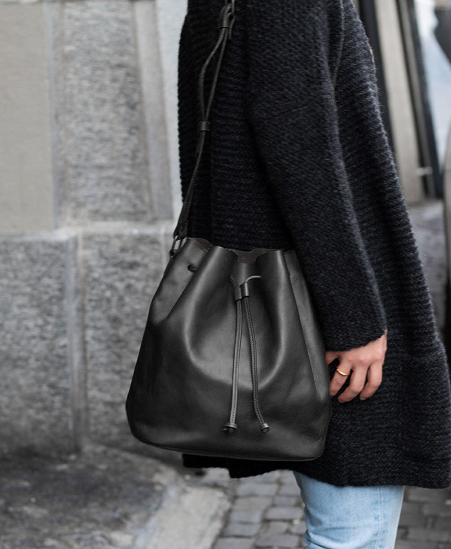 Bucket Bag - Schwarz - PARK - clomes