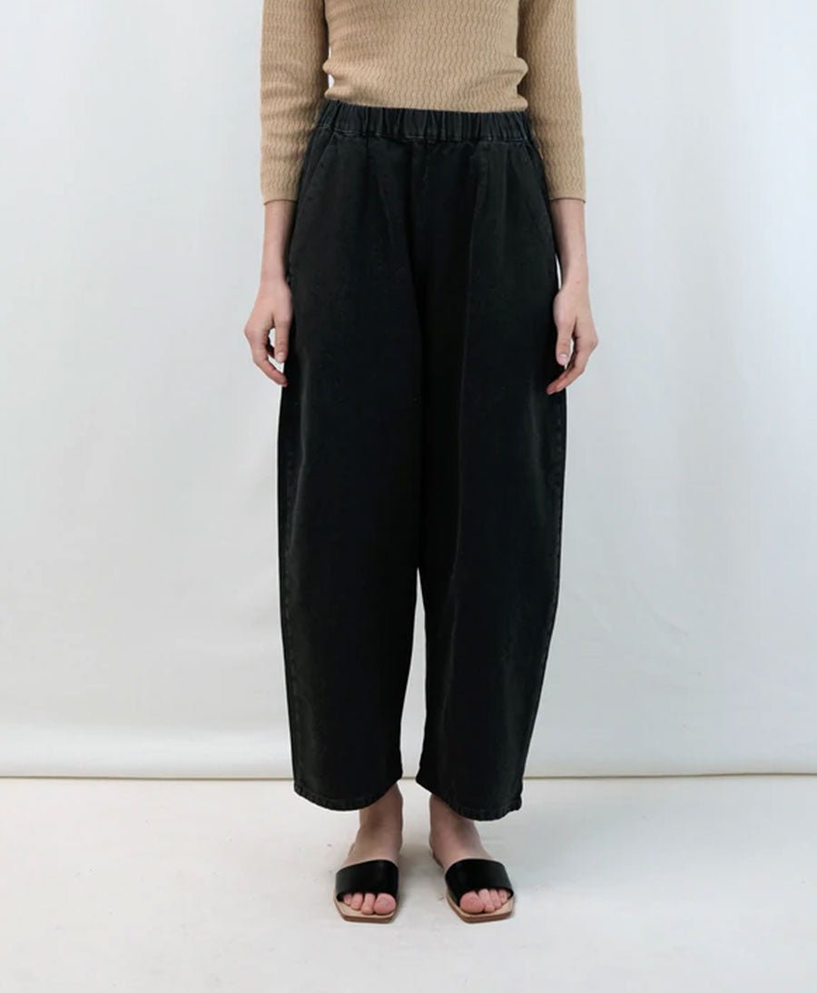 Denimhose - Faded Black Barrel Pant - Micaela Greg - clomes