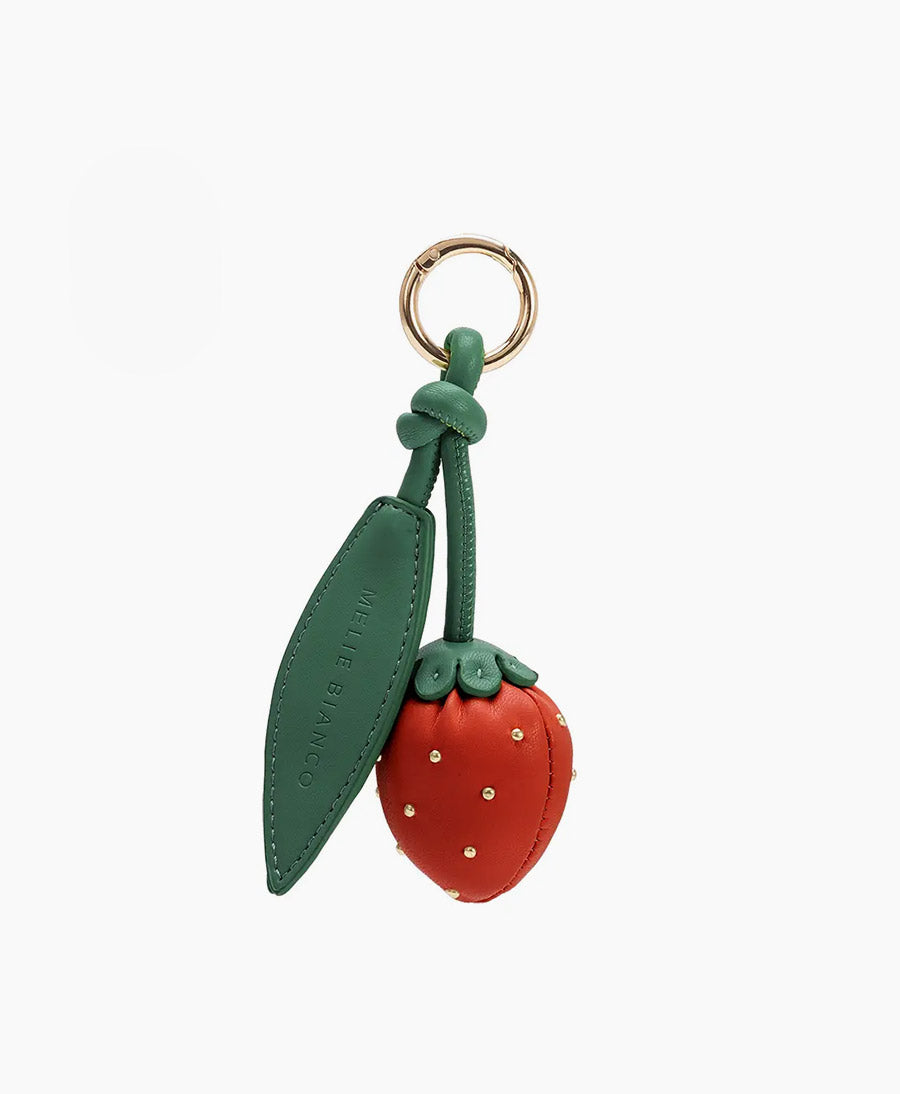 Taschenanhänger / Schlüsselanhänger ERDBEERE aus veganem Leder - Rot