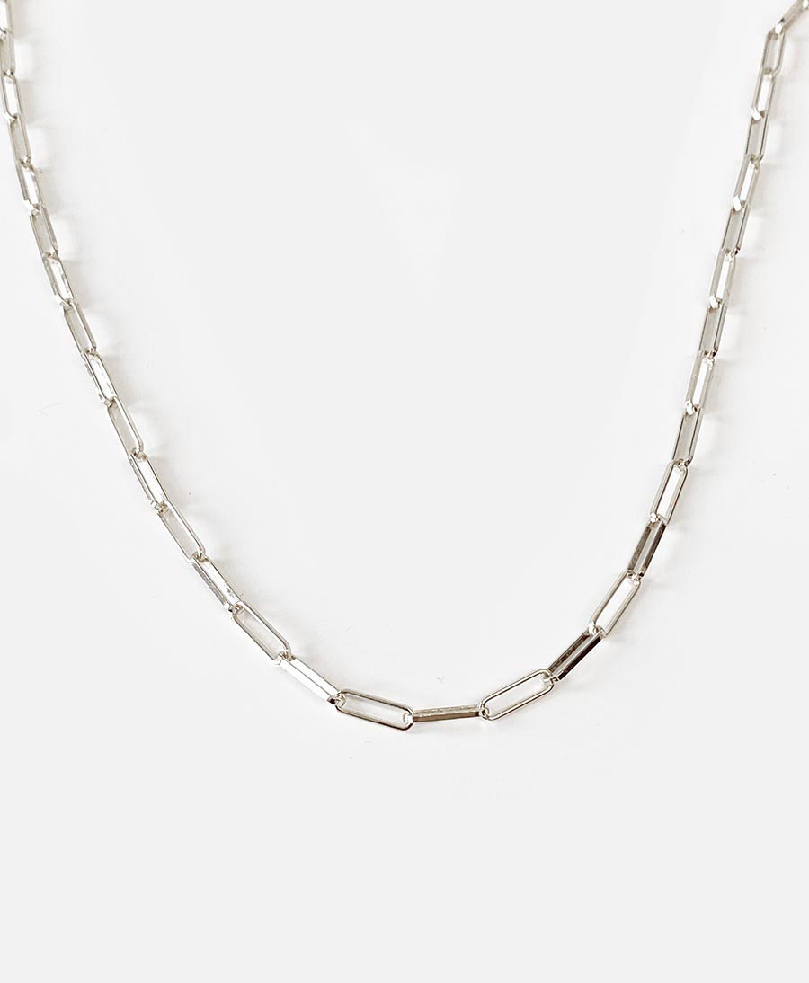 ESSENTIALS Chain Necklace - Halskette mit Weissgold vergoldet - V Design Lab - clomes