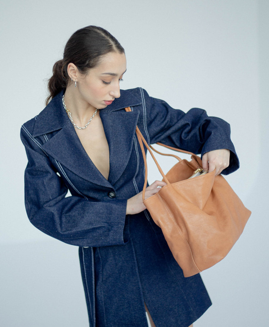 Schultertasche aus Leder "Eva" - Caramel