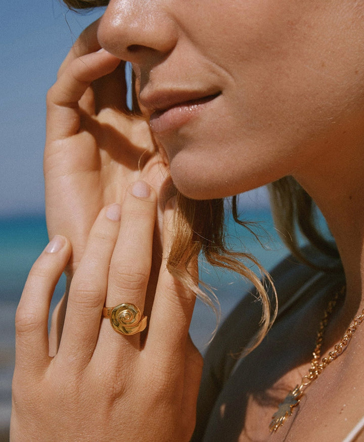 Ammoni Fingerring vergoldet