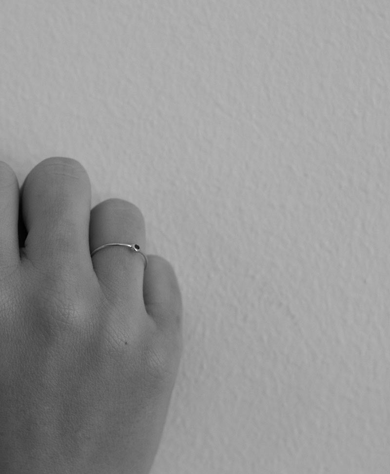 Fingerring - Petite Pierre Rouge - MIMI ET TOI - clomes
