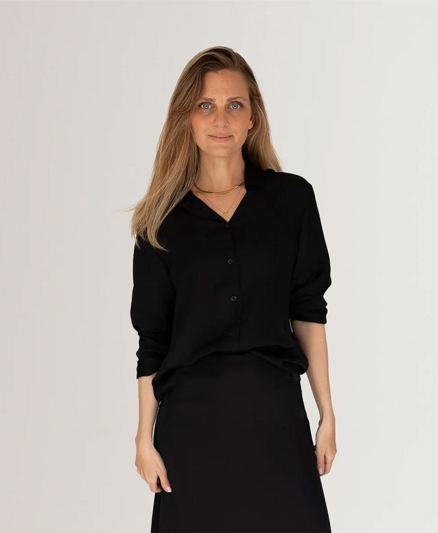 Bluse / Hemd  FLOWY SHIRT - Schwarz