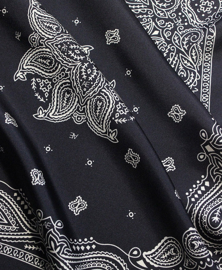 Kleines Seiden-Foulard "Minimal Bandana Silk Scarf" - Black