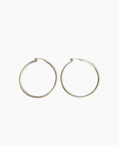 Grosse Essentials Hoops brushed V Design Lab in Weissgold vergoldet