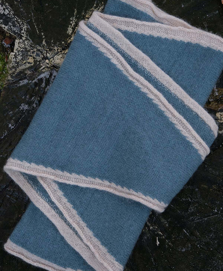 Kleiner Gestrickter Schal / Foulard aus Kaschmir - Blau / Creme