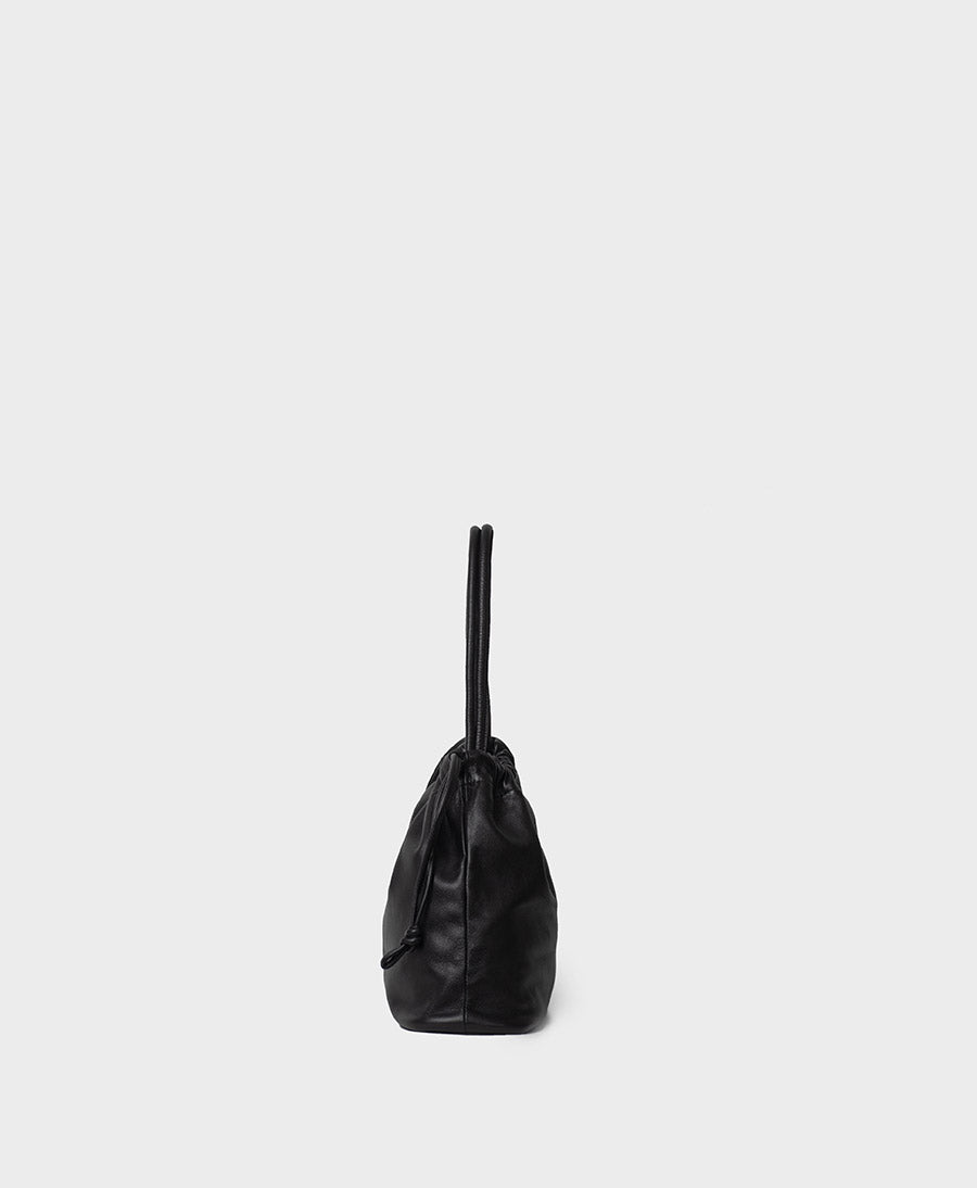 Mittelgrosse Knot Bag aus weichem Leder - Schwarz