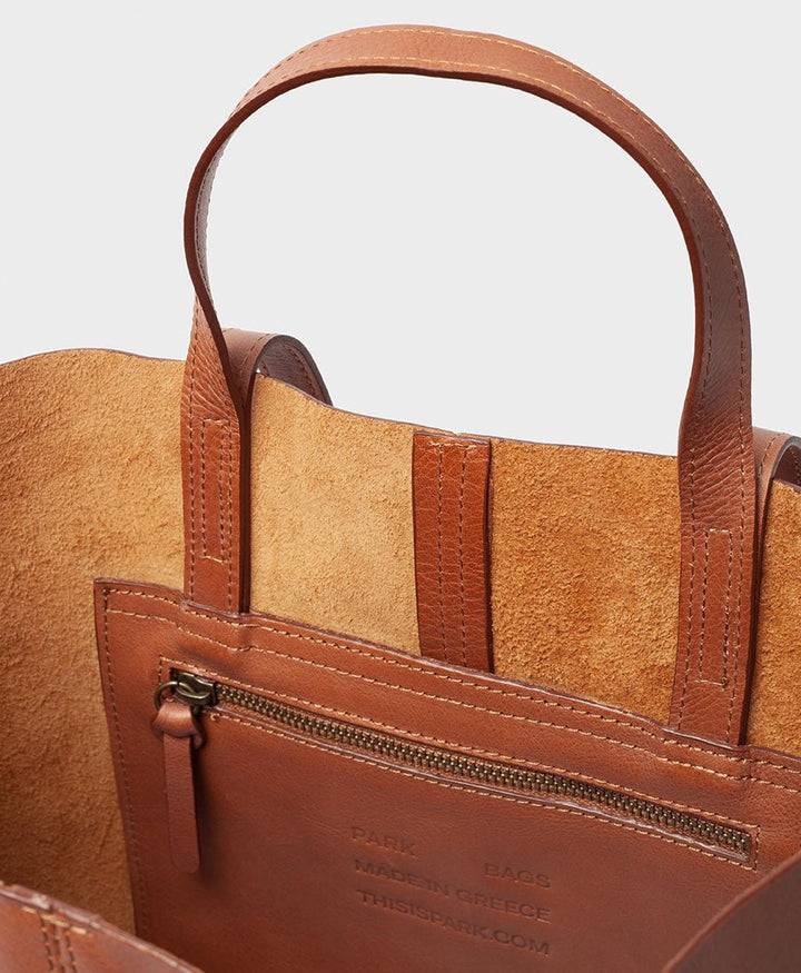 Kleine Schultertasche / Tragetasche Tote Bag aus braunem Leder - PARK - clomes