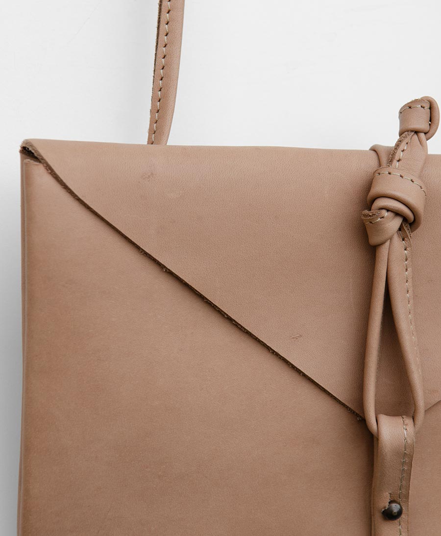 Kleine Tasche "Volar" aus Leder - Secondhand - Tigre de Salon - clomes