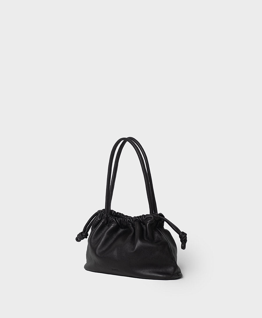 Kleine Knot Bag aus weichem Leder - Schwarz