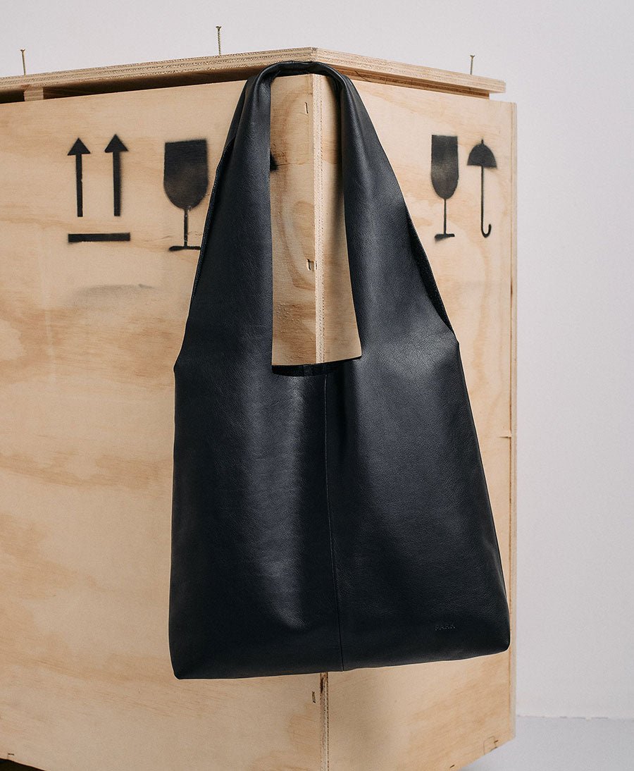 Ledertasche Slouchy Bag - Schwarz - PARK - clomes