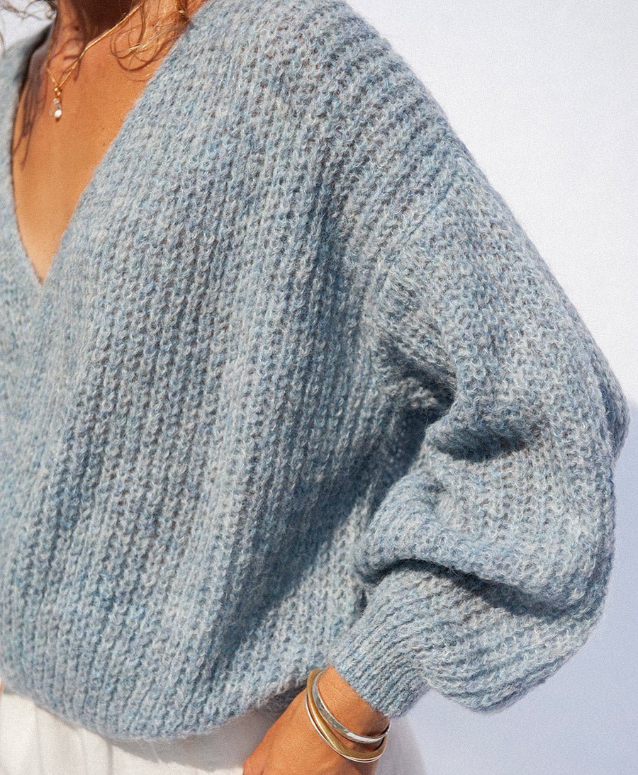 Leichter Strick - Wickelcardigan VEGA - Hellblau - JUNGLE FOLK - clomes