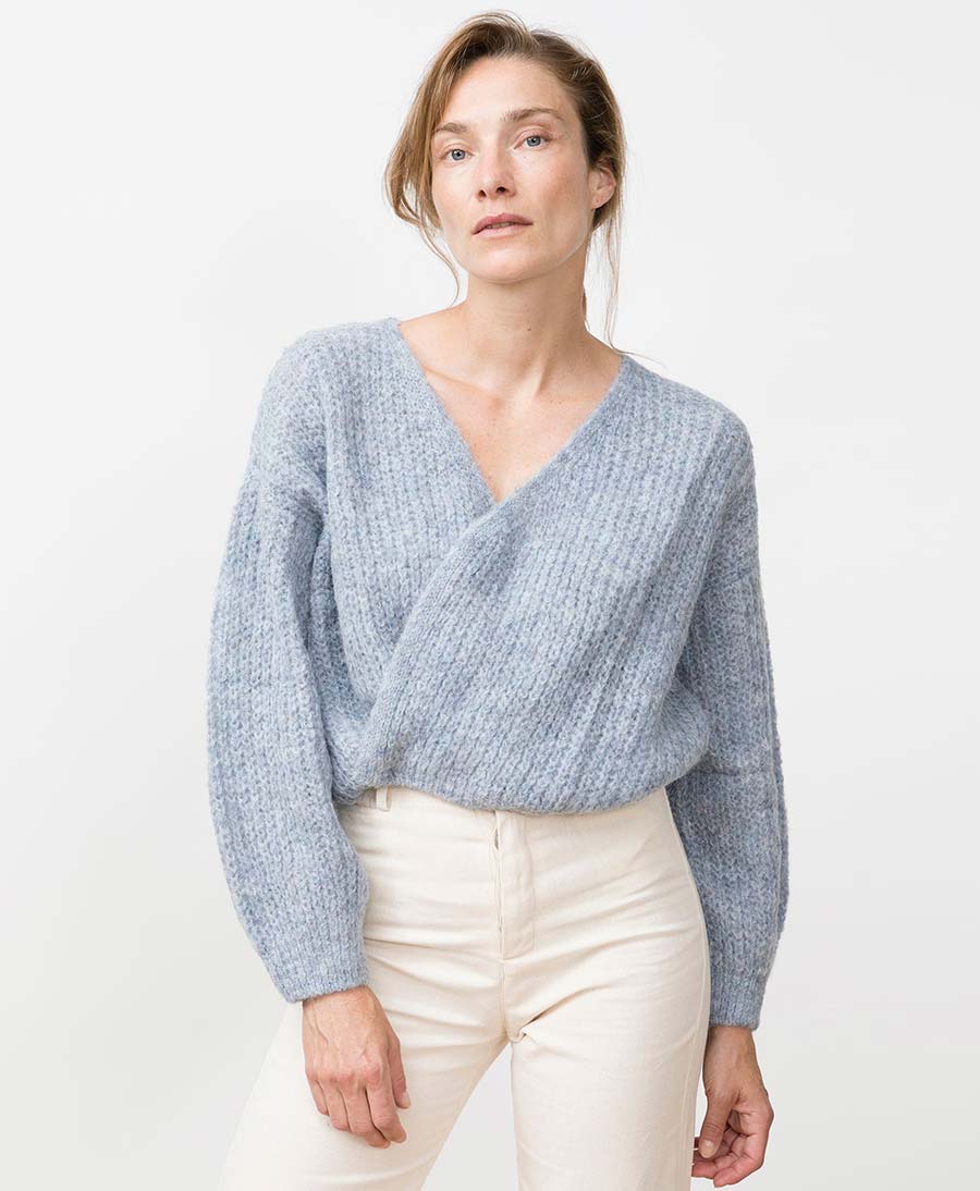 Leichter Strick - Wickelcardigan VEGA - Hellblau - JUNGLE FOLK - clomes