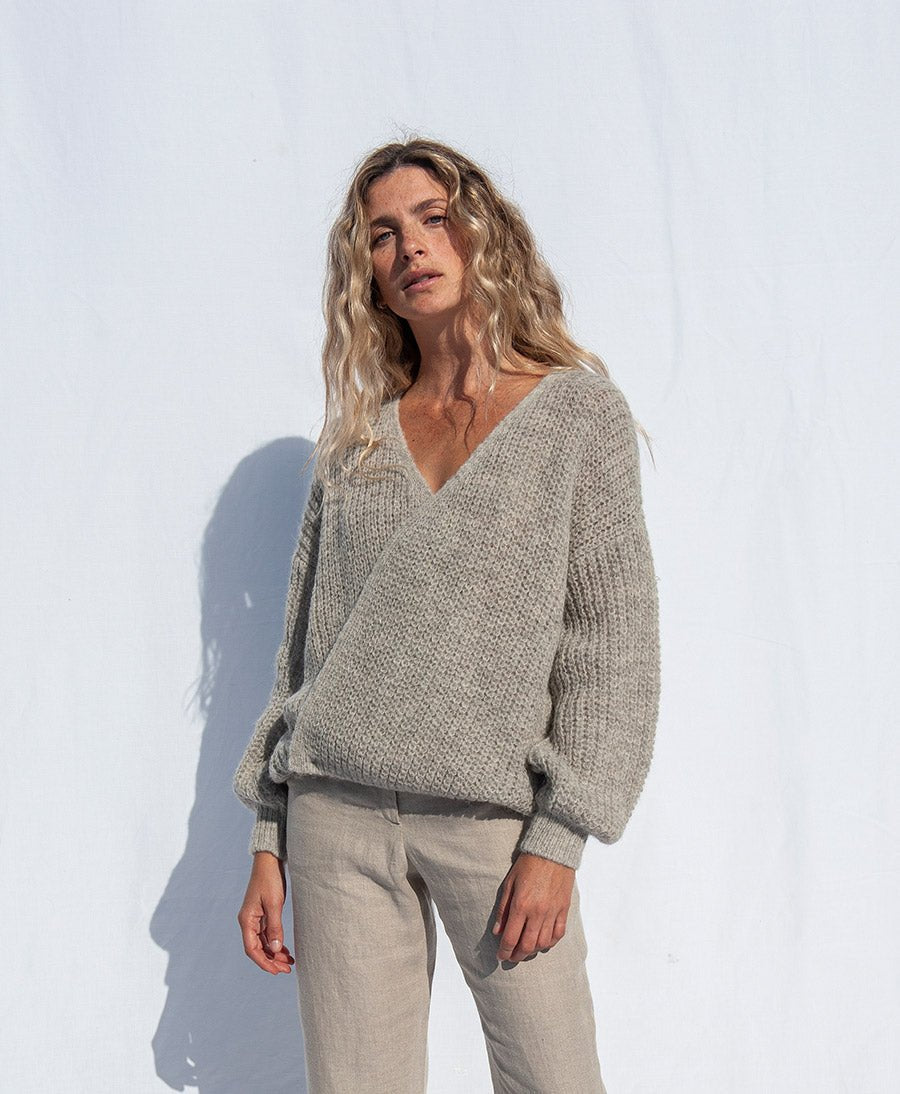 Leichter Strick - Wickelcardigan VEGA - Undyed Hellgrau - JUNGLE FOLK - clomes