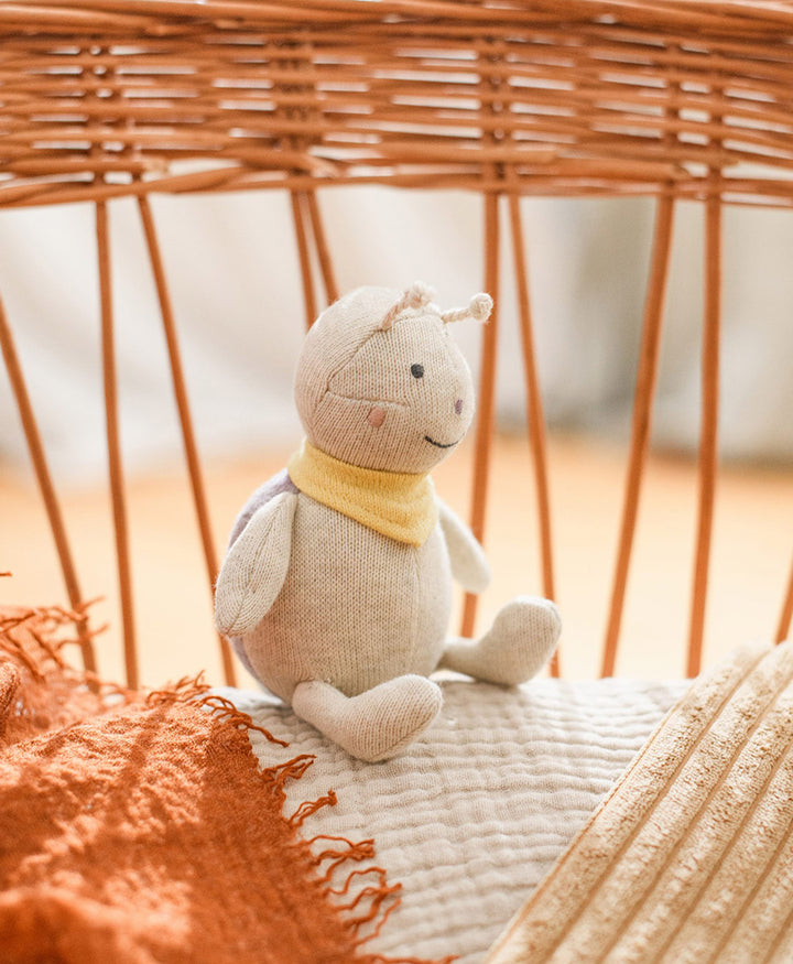 Babyrassel Marienkäfer - Creme, Flieder, Zitronengelb