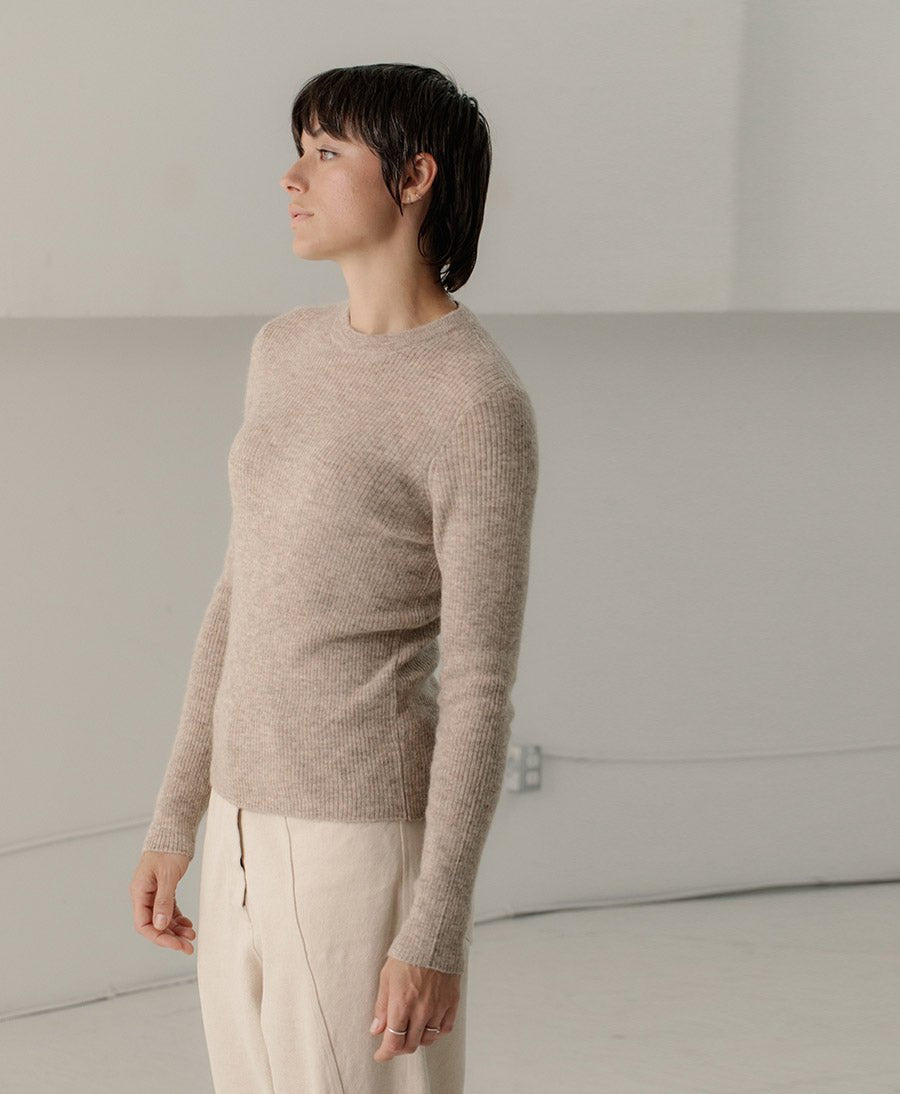 Marin Rib Top aus Alpakawolle - Beige - BARE Knitwear - clomes