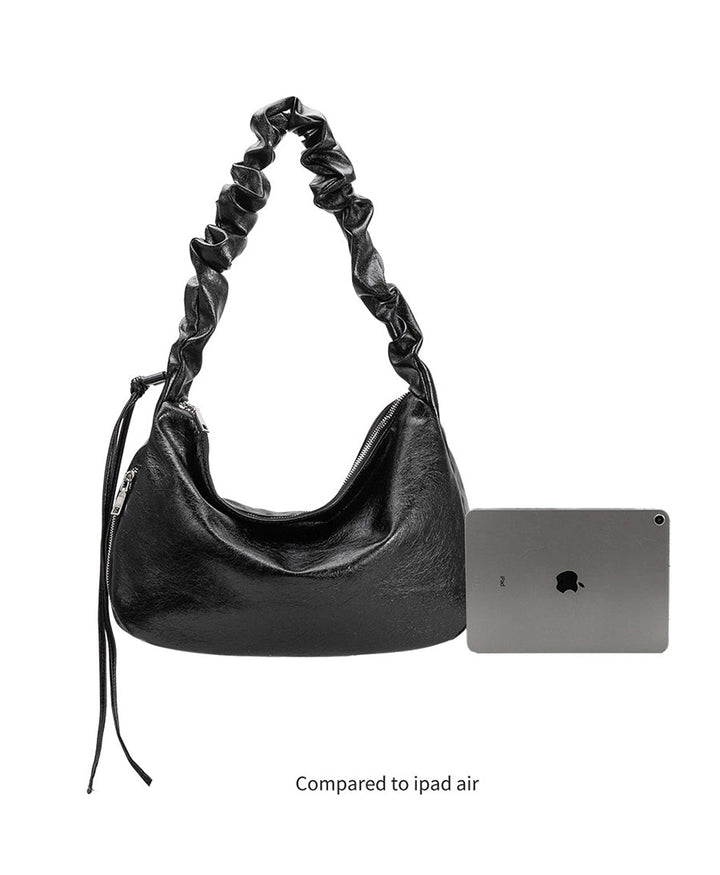 Schultertasche / Umhängetasche REIGN aus veganem Leder - Schwarz