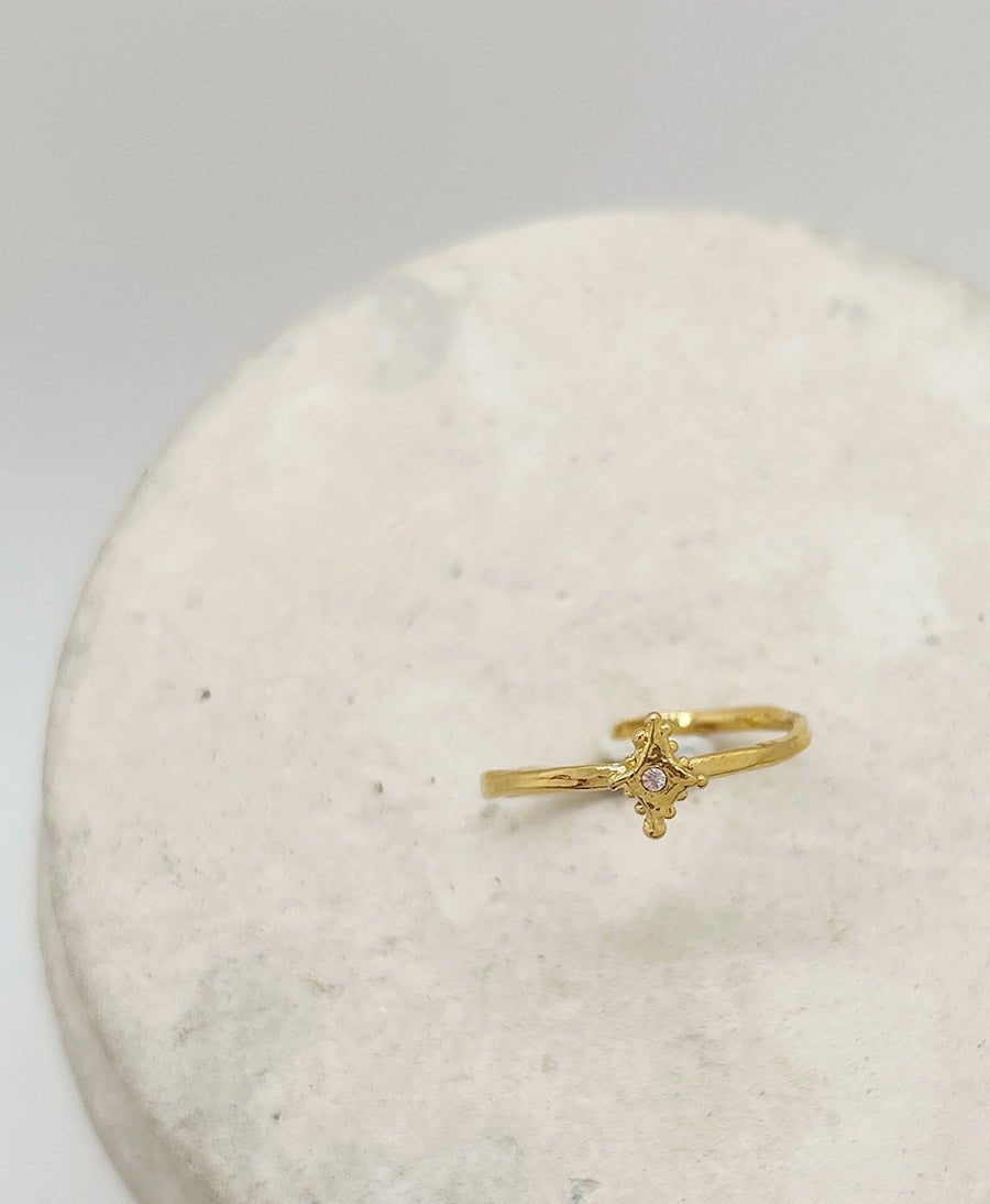 Meteor Ring vergoldet mit hellem Stein - verstellbar - Elise Tsikis - clomes