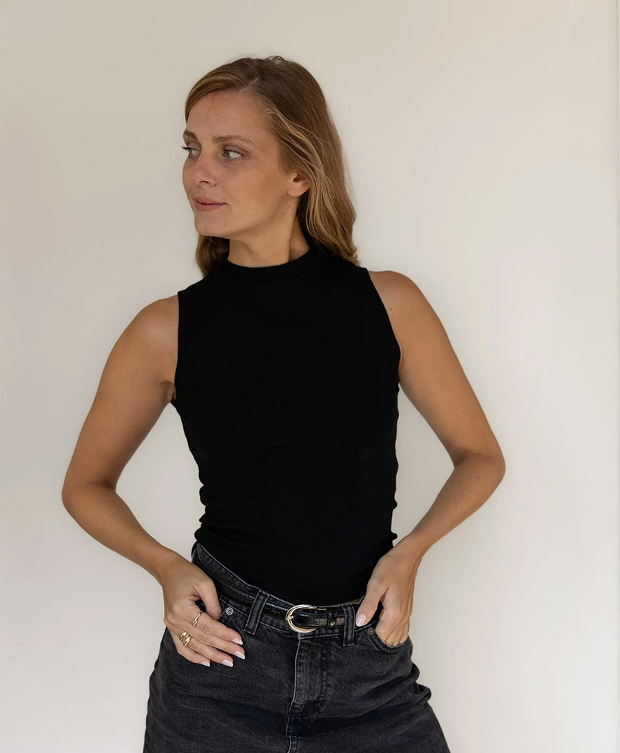 Top MOCK NECK TANK RIB - Schwarz