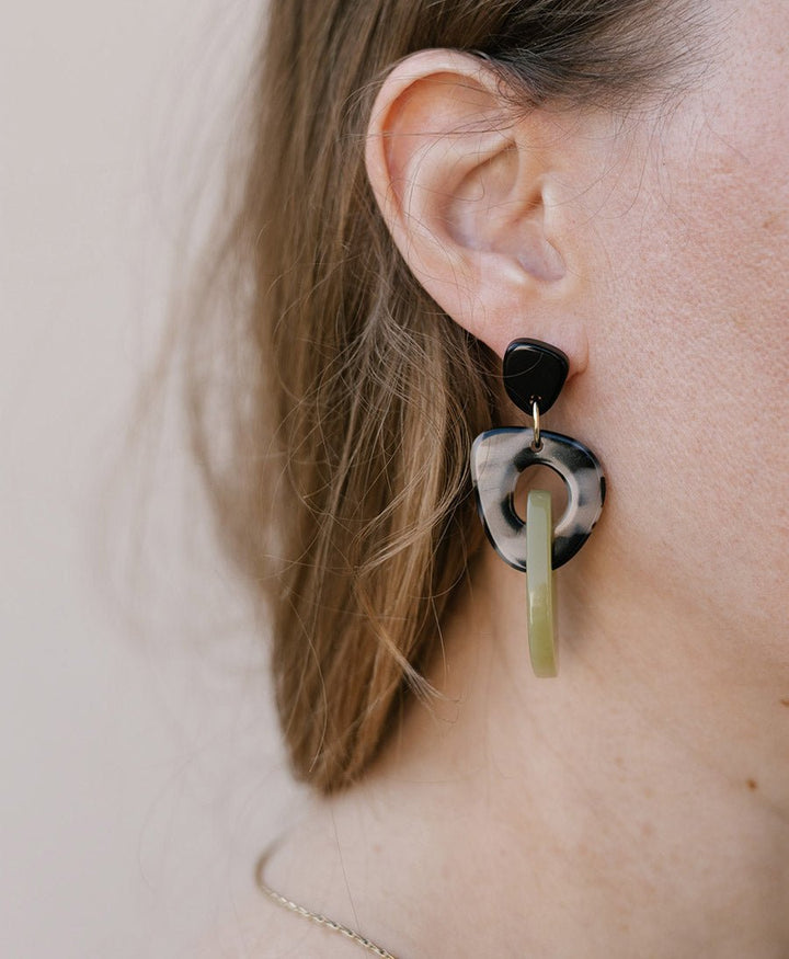 Ohrringe ANIKA aus Acetat - Kiwi - Clomes - clomes