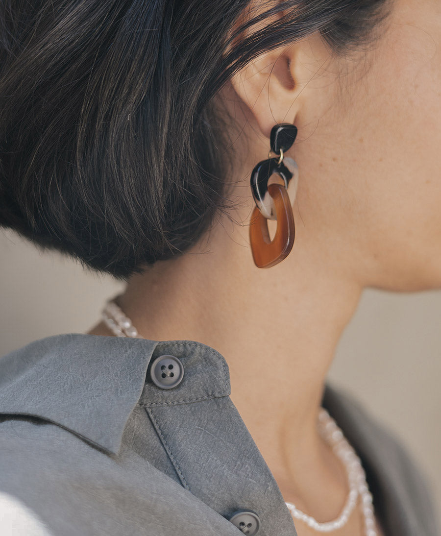 Ohrringe ANIKA aus Acetat - Caramel