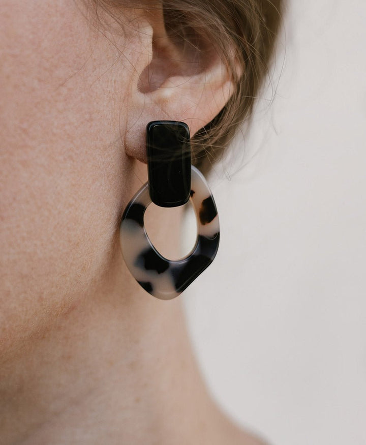 Ohrringe FIONA aus Acetat - Schwarz und Helles Tortoise - Clomes - clomes