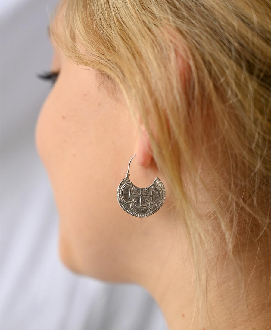 Ohrringe Silber "Tesoro Coin Hoop Earrings" - Wild Fawn - clomes