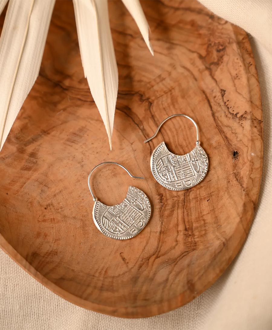 Ohrringe Silber "Tesoro Coin Hoop Earrings" - Wild Fawn - clomes