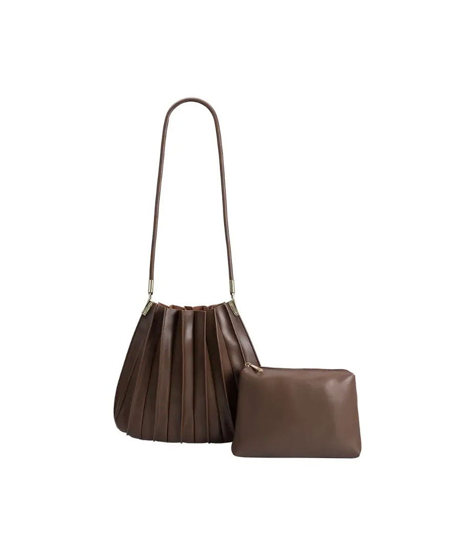 Plissierte Schultertasche CARRIE aus veganem Leder - Dunkelbraun - Melie Bianco - clomes
