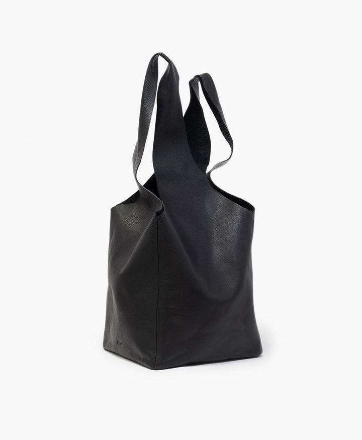 Quadratische Ledertasche Slouchy Bag - Schwarz - PARK - clomes