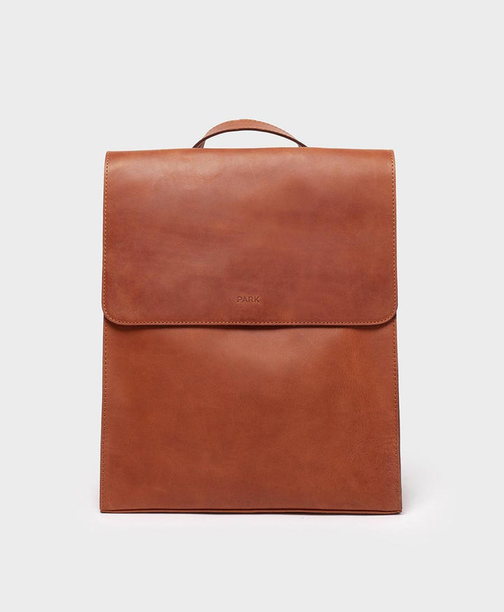 Schlichter Lederrucksack mit Reissverschluss - Braun - PARK - clomes