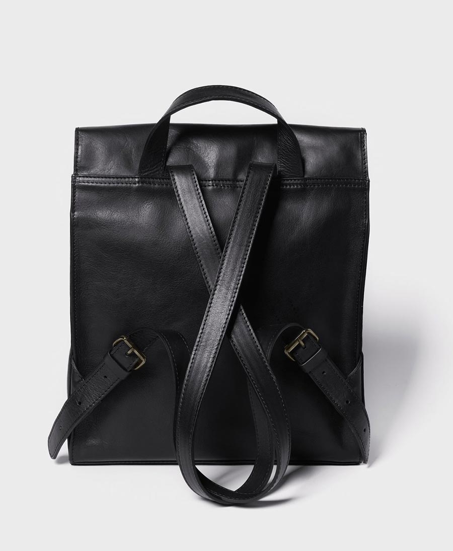Schlichter Lederrucksack mit Reissverschluss - Schwarz - PARK - clomes