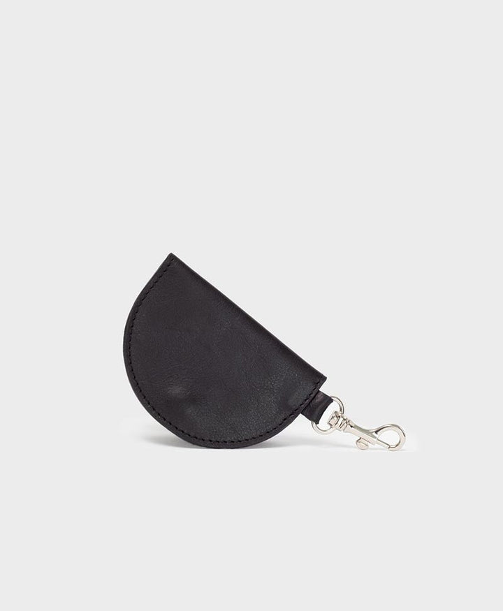 Schlüssel - Anhänger Mini Lederbeutel Halbmond und Karabiner schwarz / silber - PARK - clomes