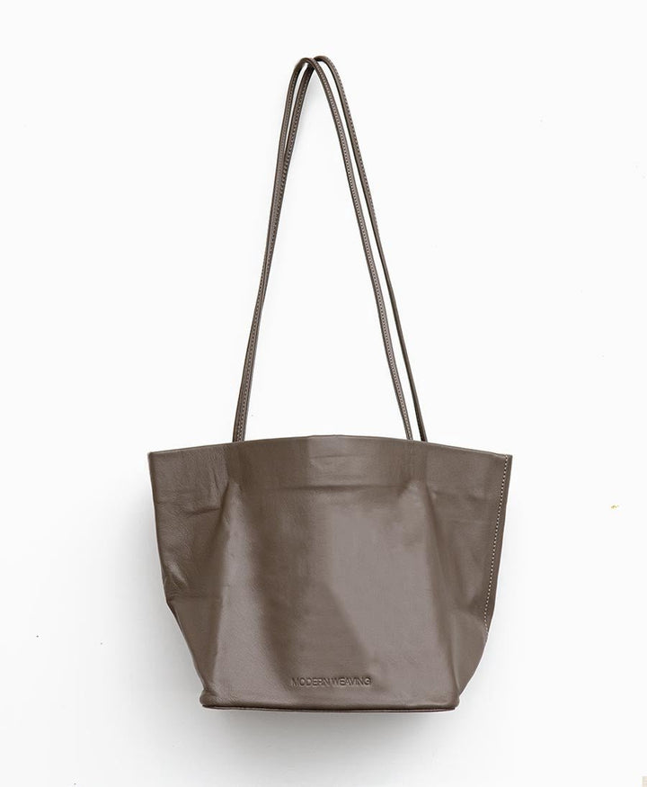 Schultertasche "Bucket" - Lammleder, Graubraun - Modern Weaving - clomes