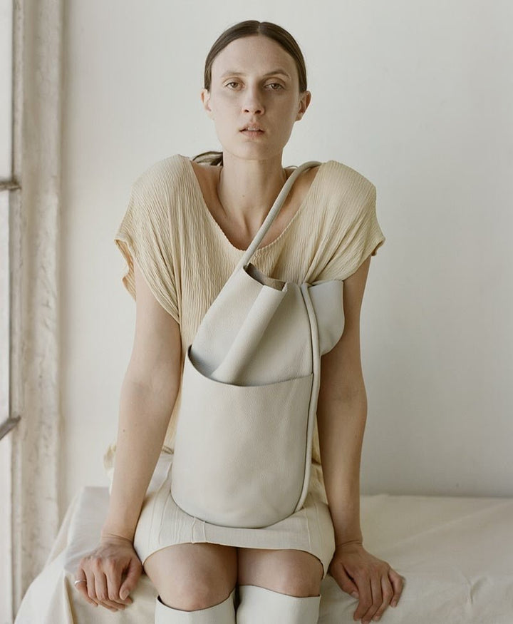Schultertasche BUOY - Leder, almond - Are Studio - clomes