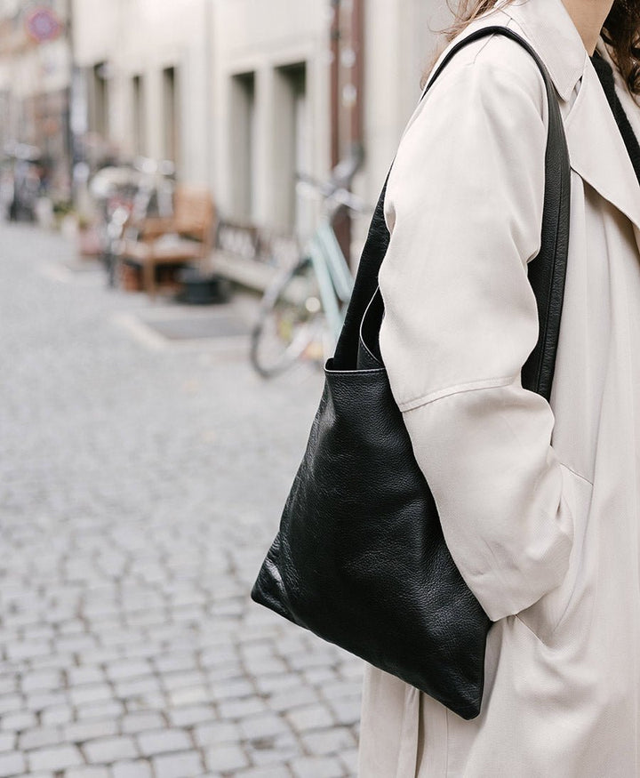 Schultertasche Serra - Leder, schwarz - Are Studio - clomes