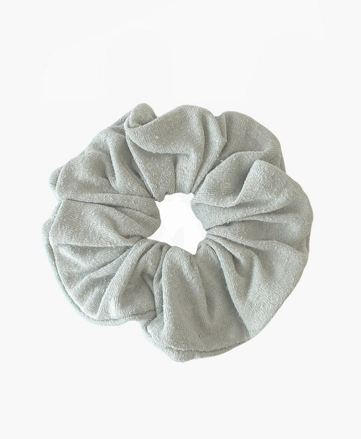 Grosses Scrunchie aus Bourette Seide - Hellgrau