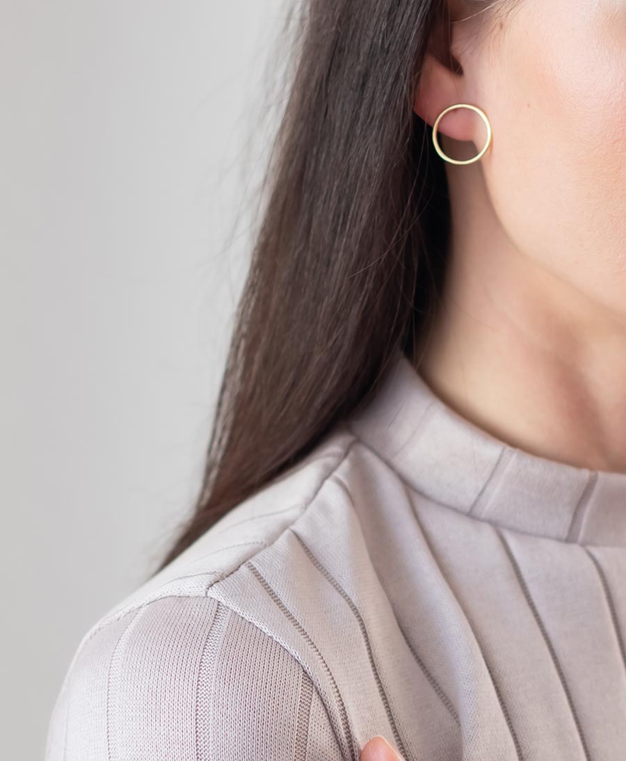 Small Circle Ohrstecker vergoldet - V Design Lab - clomes