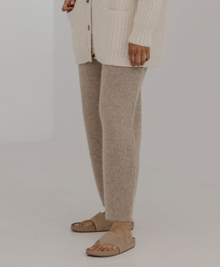 Strickhose aus Alpakawolle - Beige - BARE Knitwear - clomes