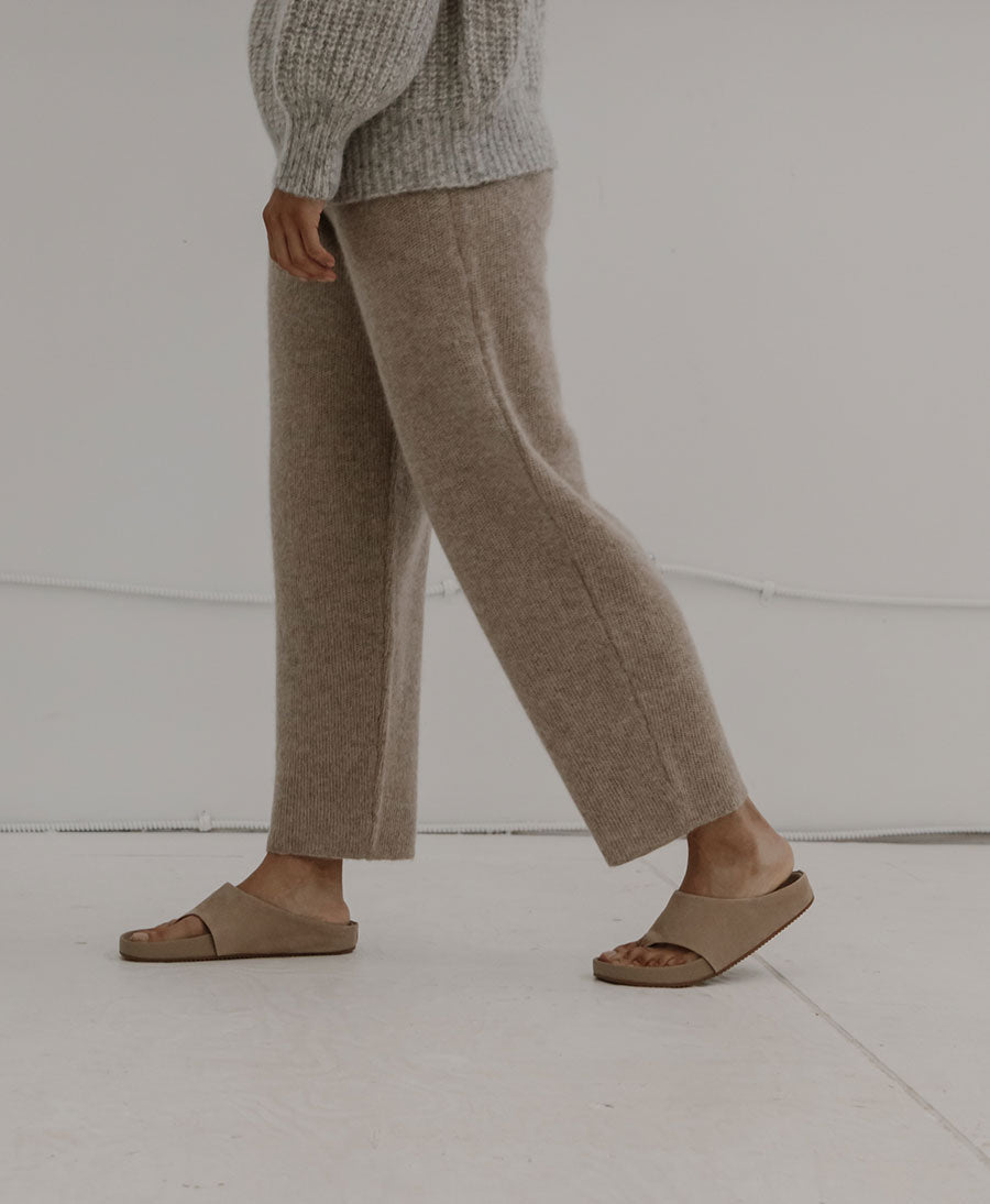 Strickhose aus Alpakawolle - Beige - BARE Knitwear - clomes