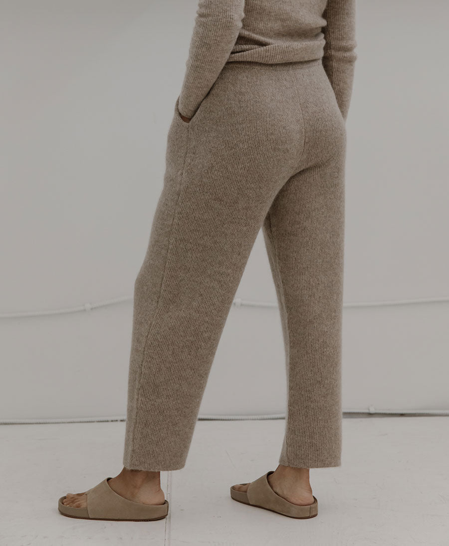 Strickhose aus Alpakawolle - Beige - BARE Knitwear - clomes