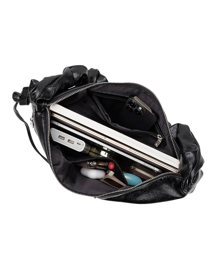 Schultertasche / Umhängetasche REIGN aus veganem Leder - Schwarz
